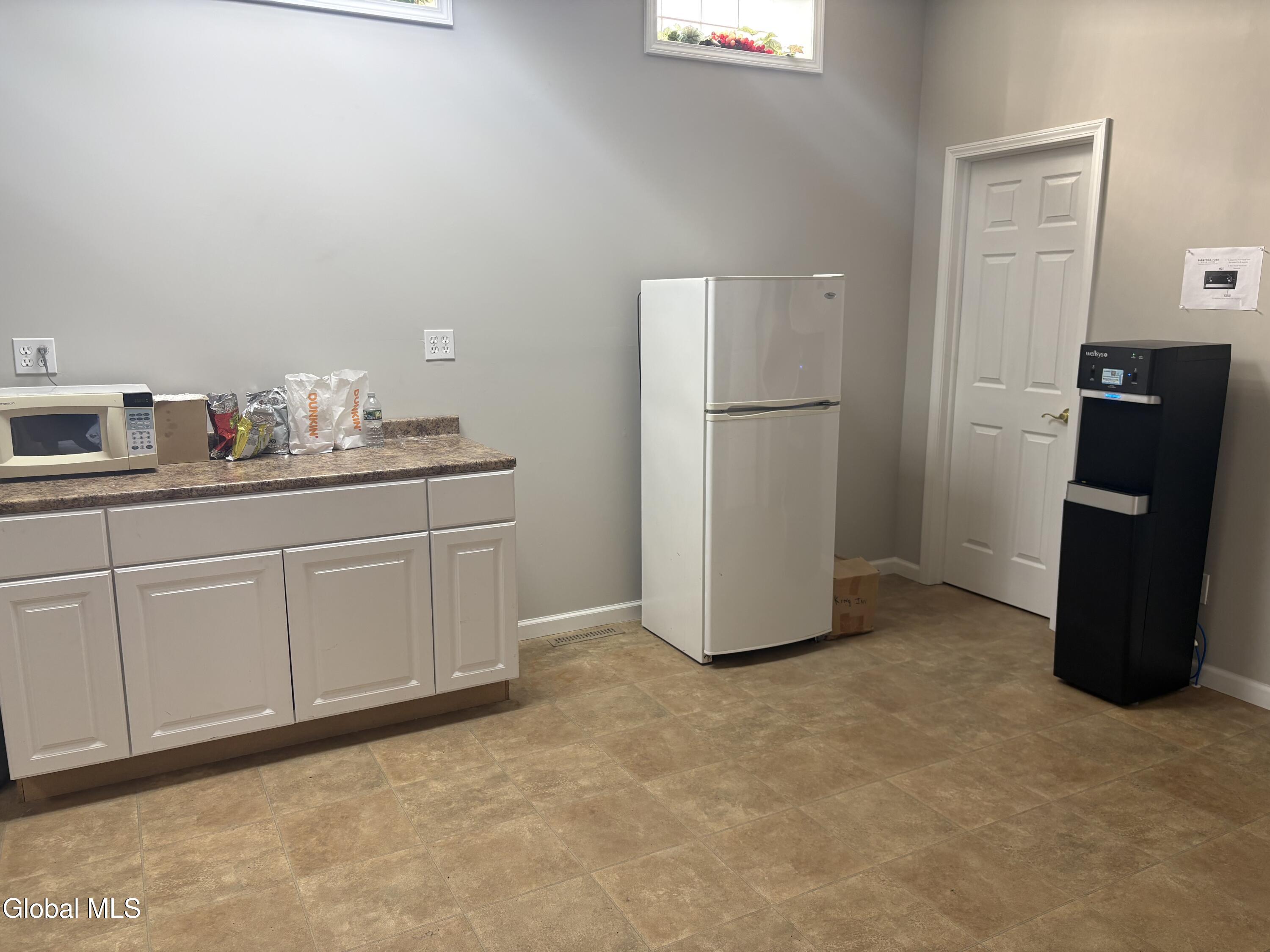 706 Kings Road Schenectady NY 12304
