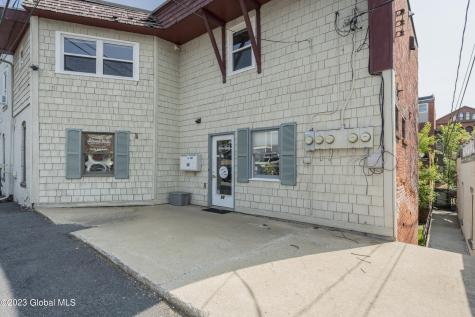 65 Long Alley Saratoga Springs NY 12866