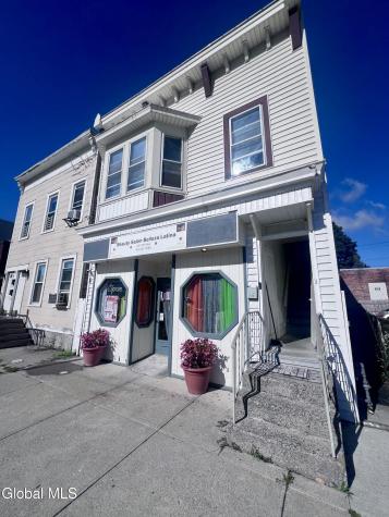 327 5th Avenue Troy NY 12182