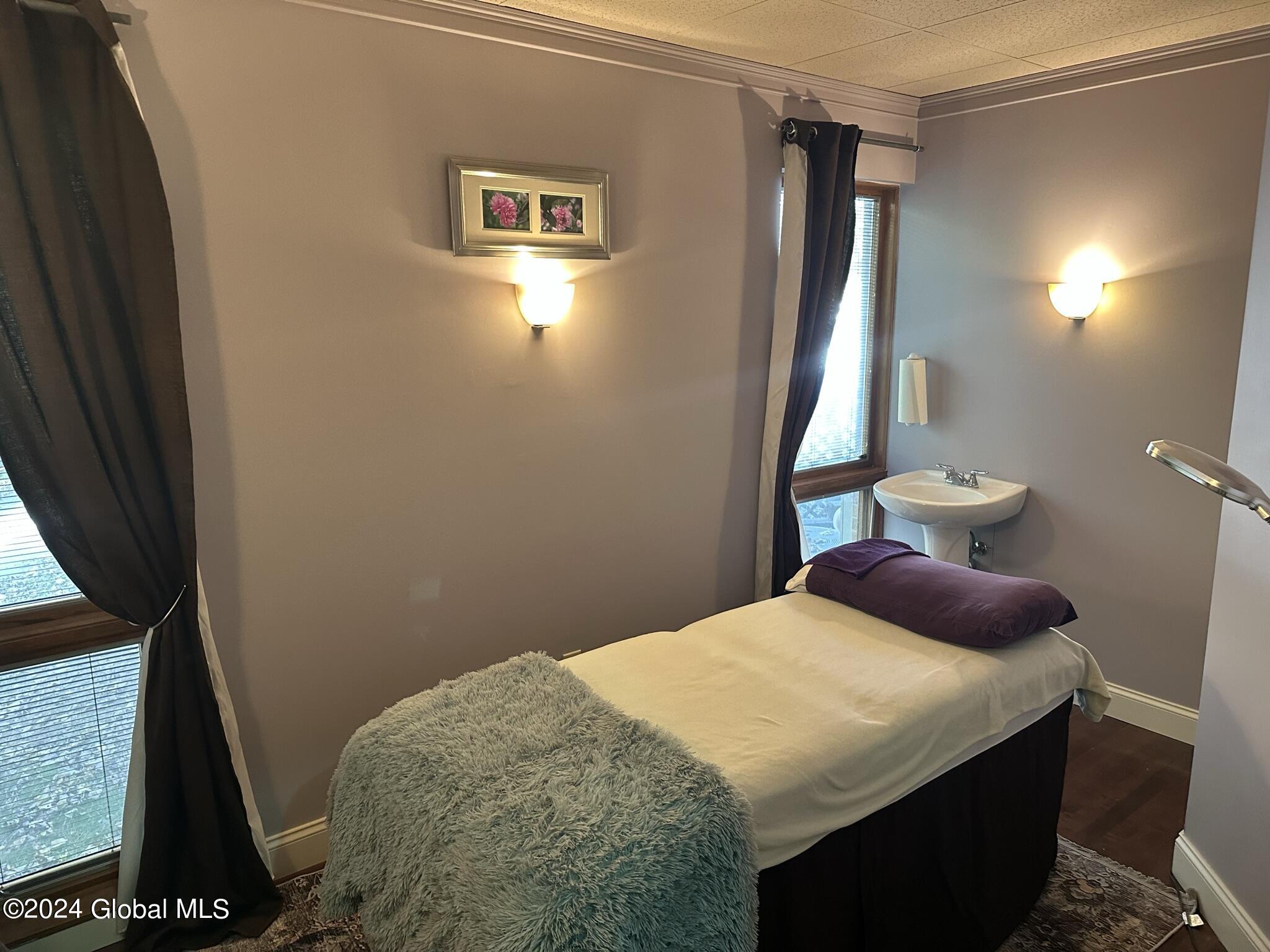 2093 Western Avenue Guilderland NY 12084