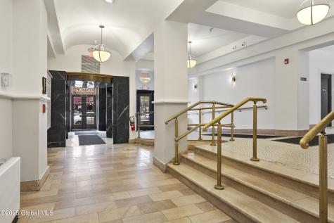 76 N Pearl Street Albany NY 12207