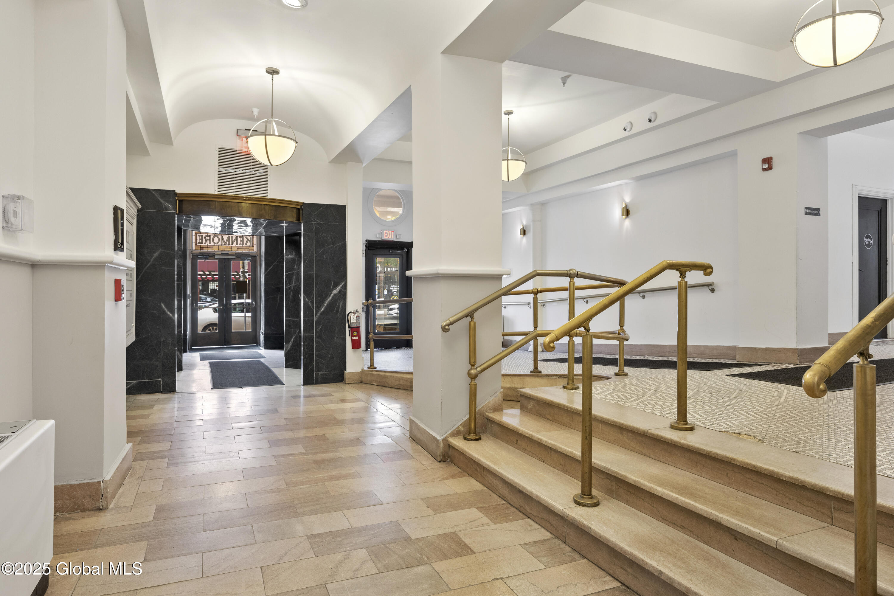76 N Pearl Street Albany NY 12207