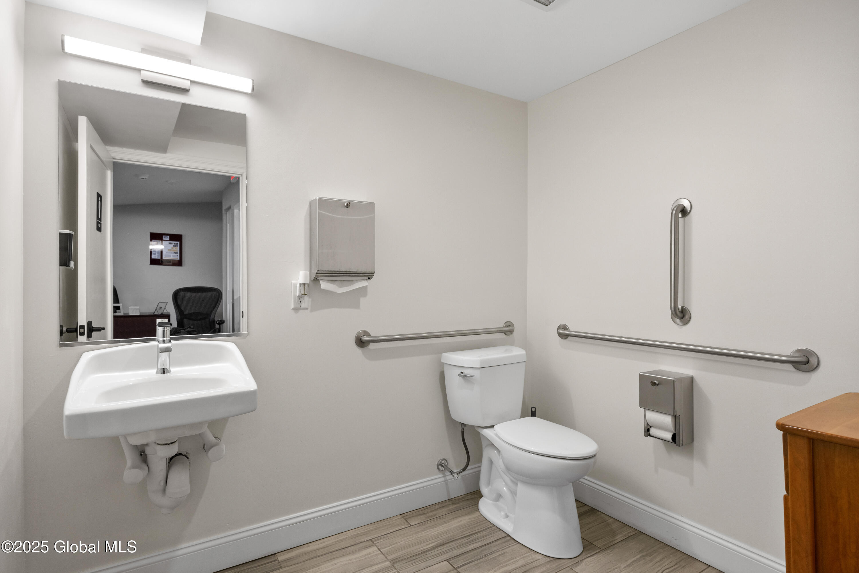 76 N Pearl Street Albany NY 12207