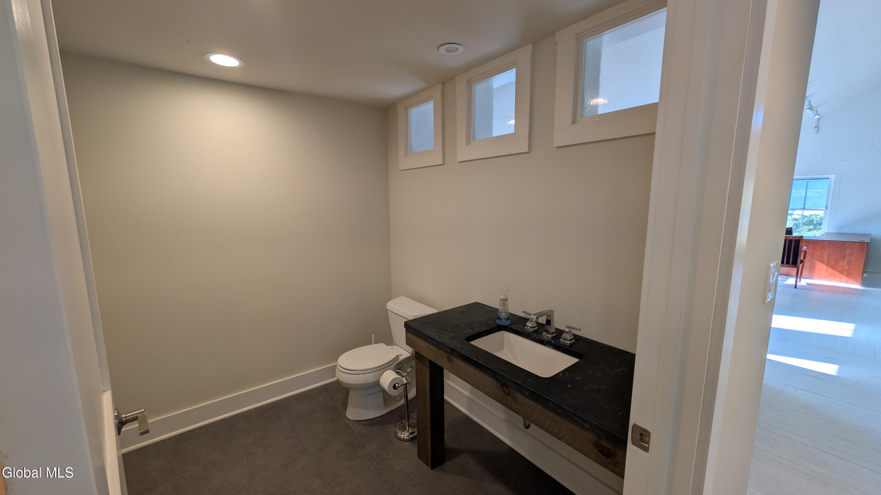 468 Maple Avenue Saratoga Springs NY 12866
