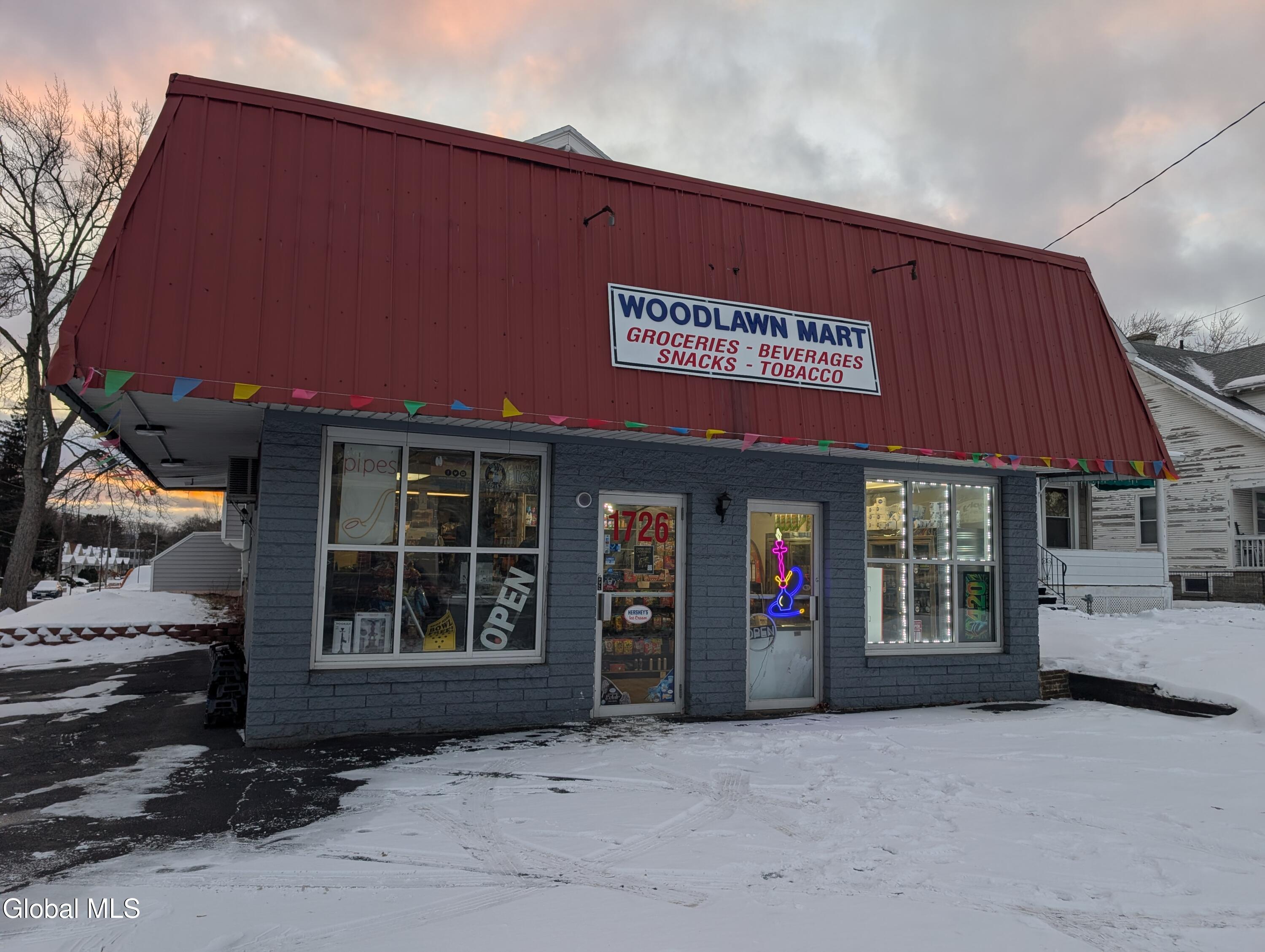 1726 State Street Schenectady NY 12304