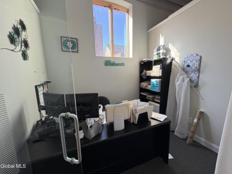 81 4th Street Troy NY 12180