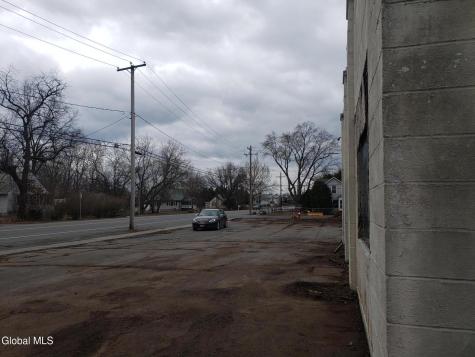 82 Boulevard Queensbury NY 12804