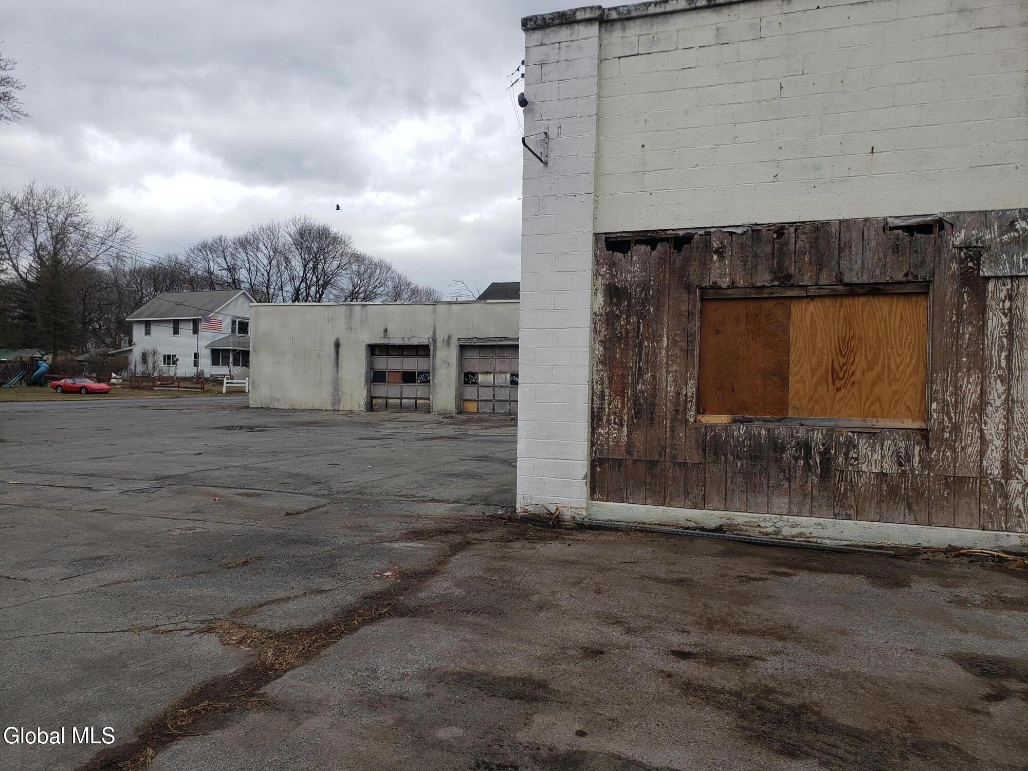 82 Boulevard Queensbury NY 12804