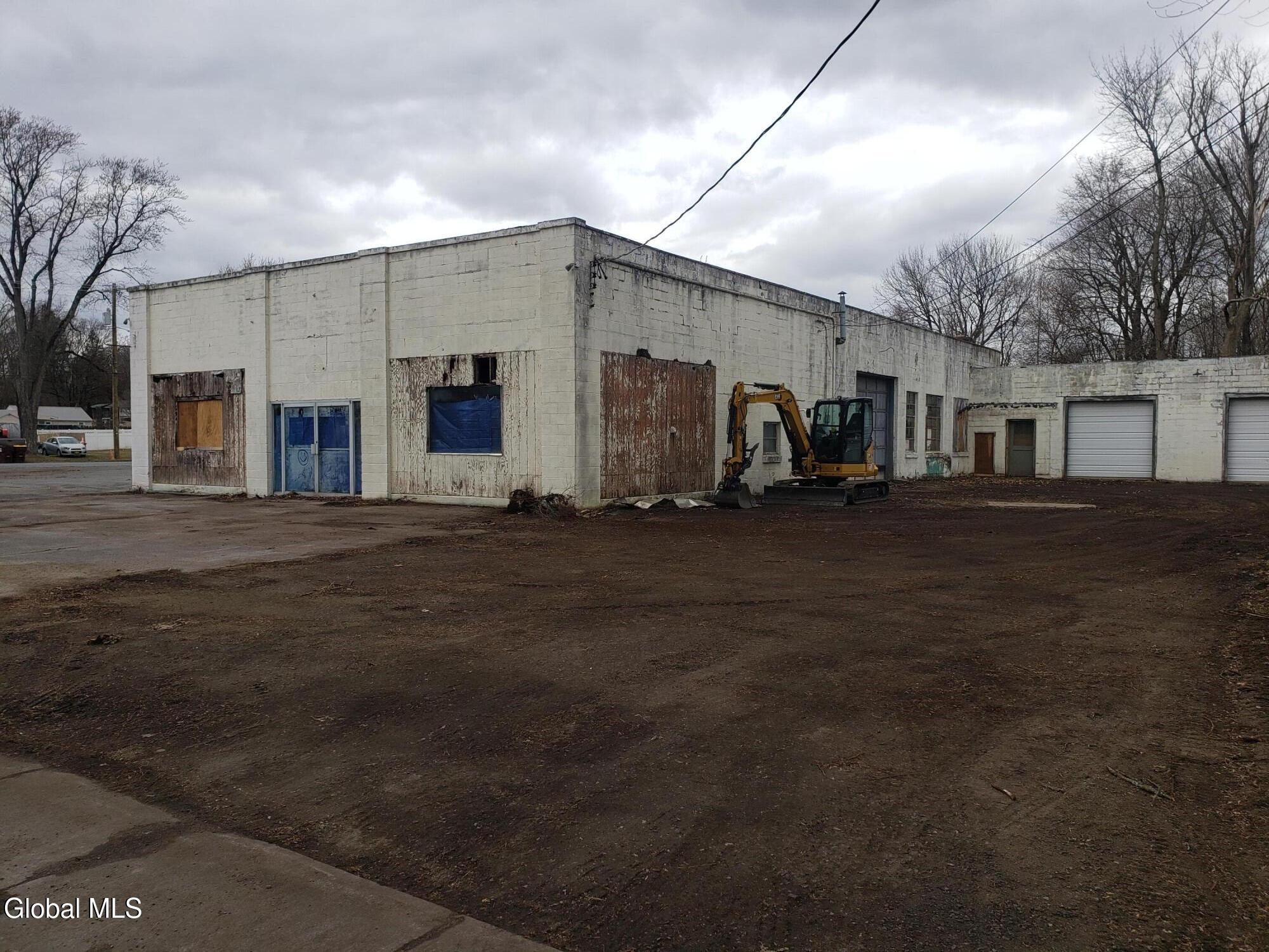 82 Boulevard Queensbury NY 12804