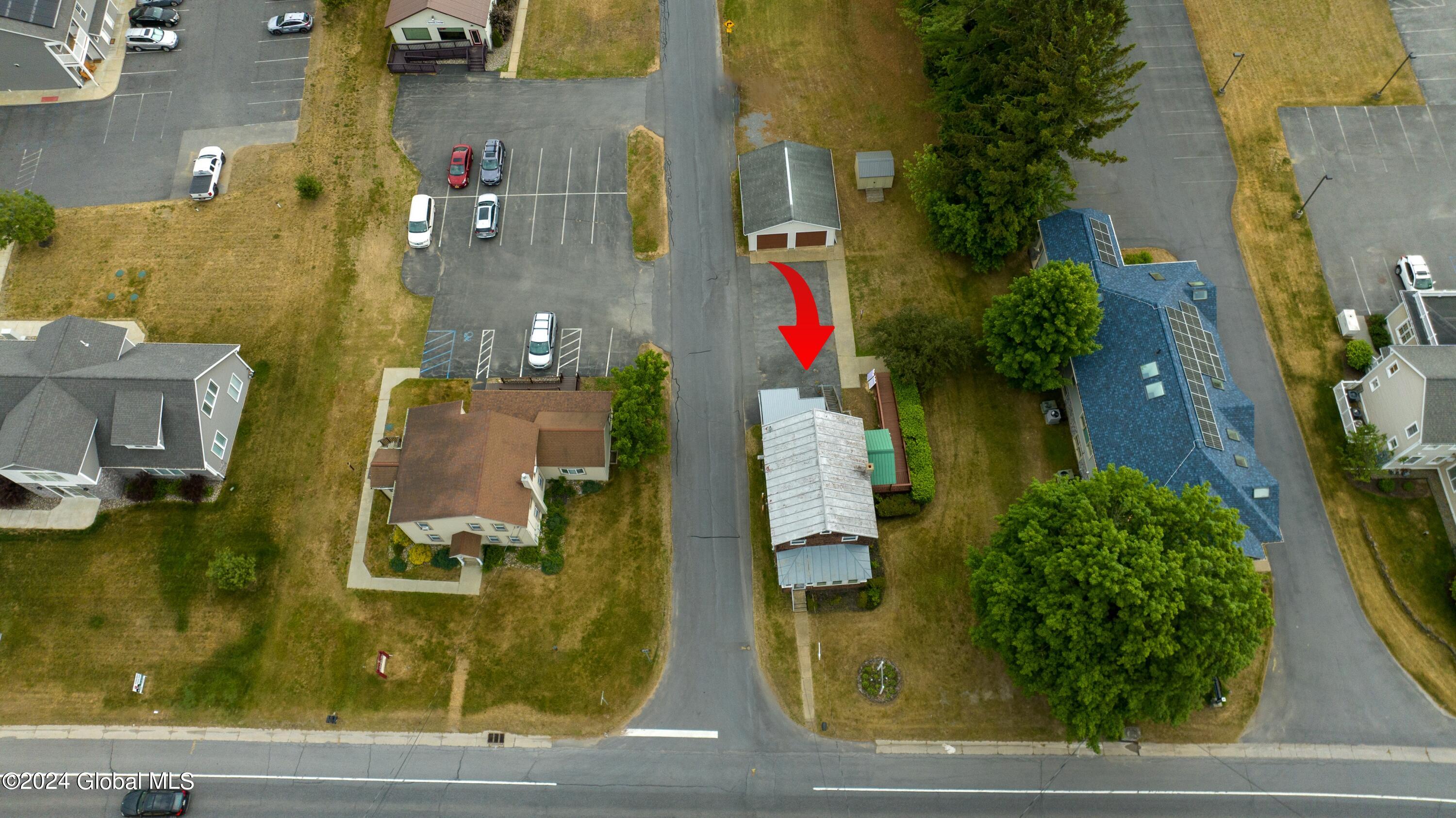 460 Maple Avenue Saratoga Springs NY 12866