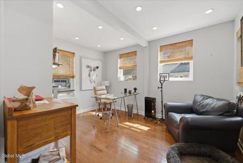 193 Lake Avenue Saratoga Springs NY 12866