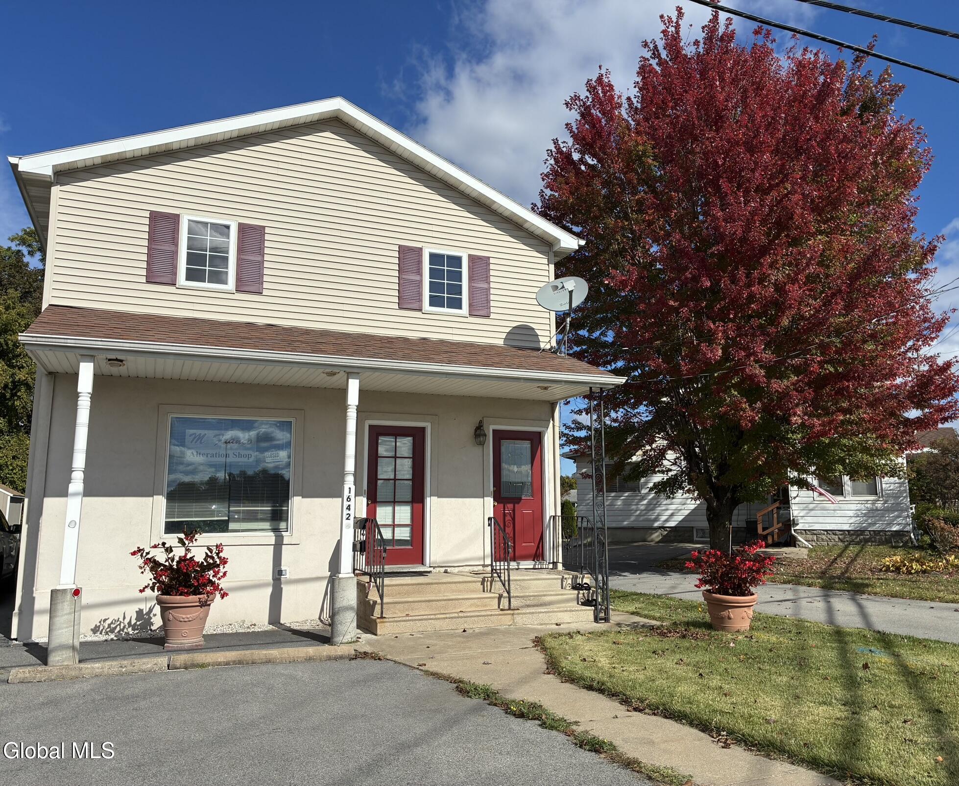 1642 Flower Road Schenectady NY 12303