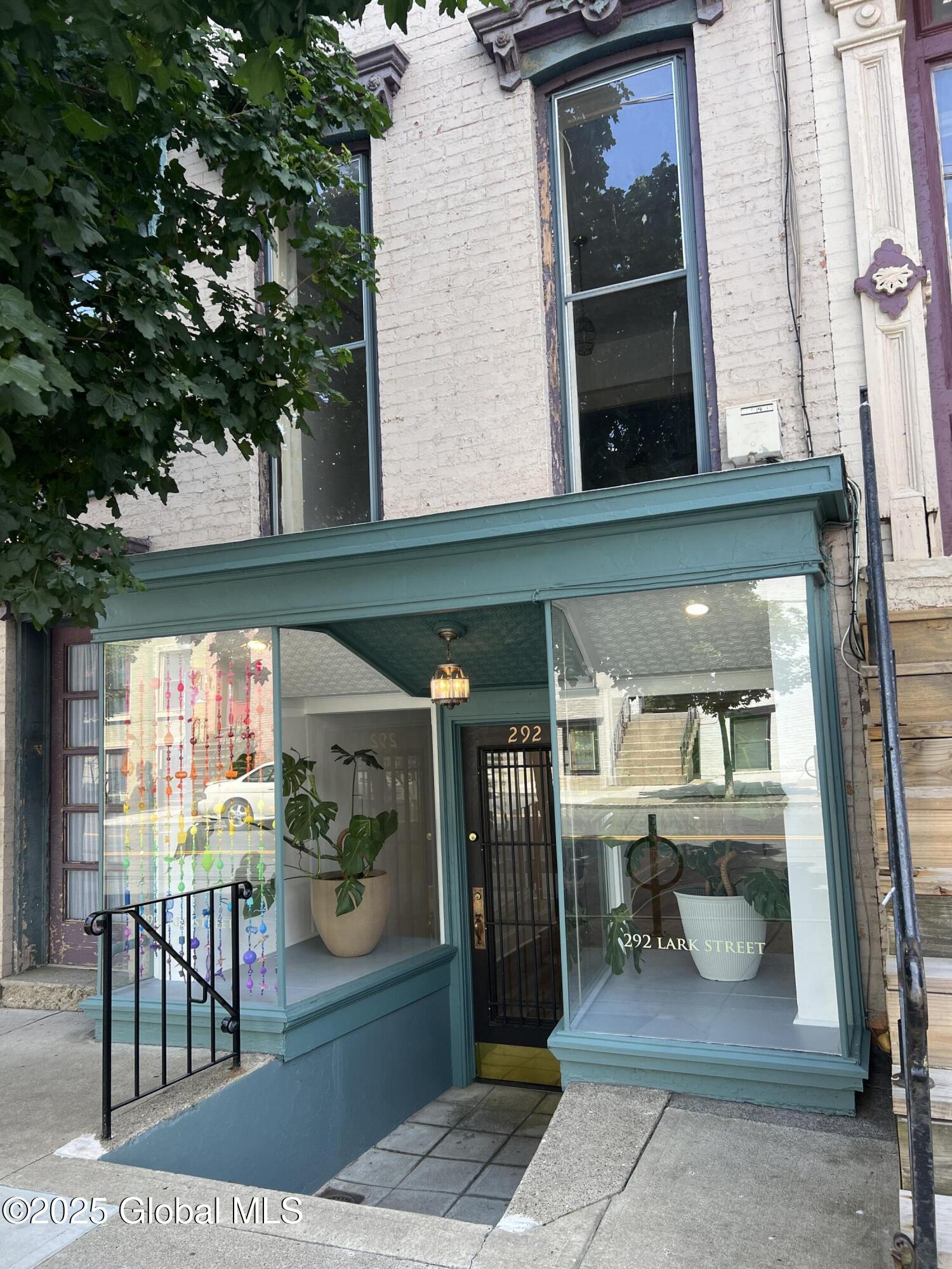 292 Lark Street Albany NY 12210