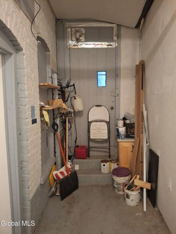137 S Ferry Street Schenectady NY 12305