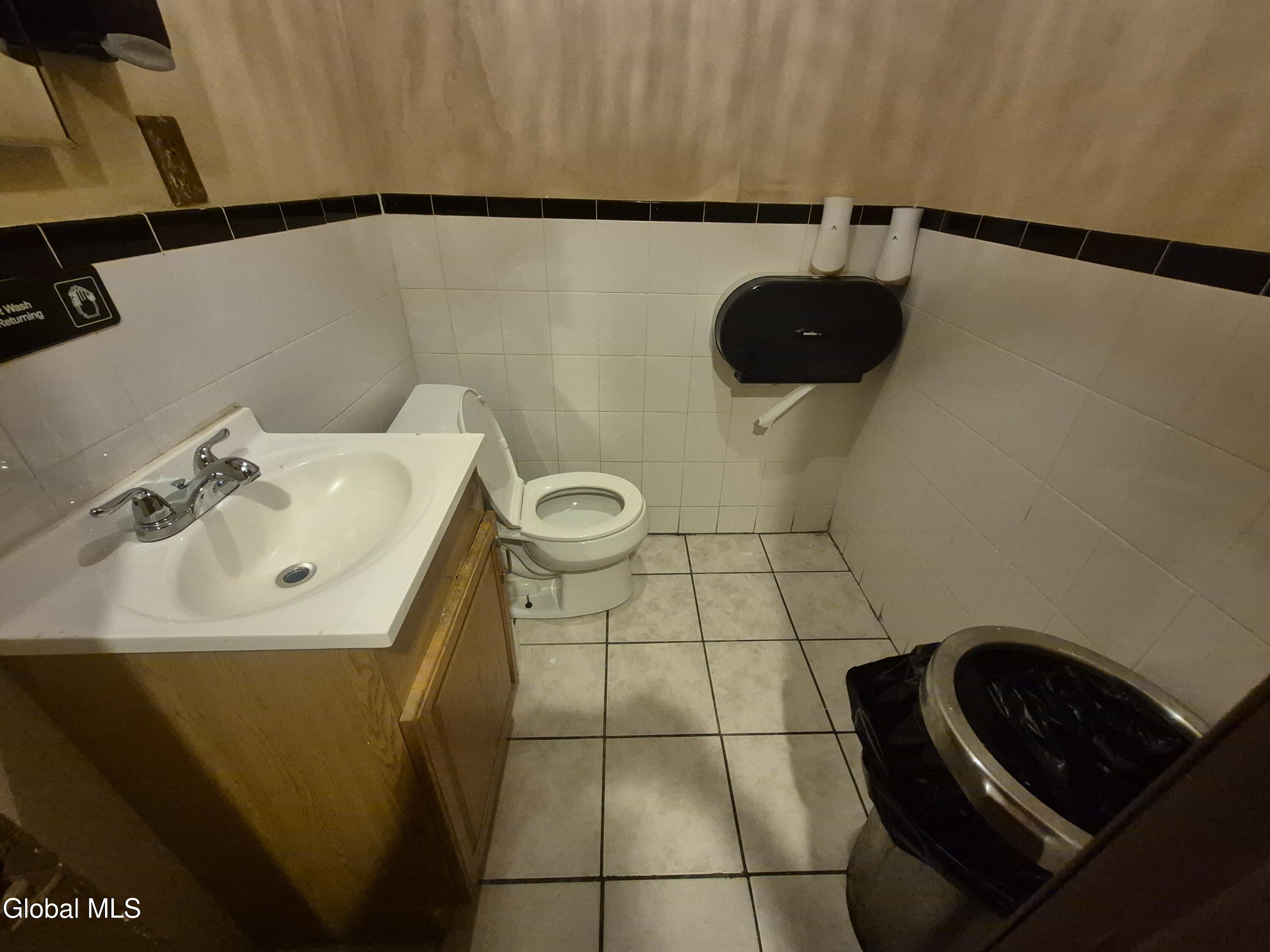 209 Central Avenue Albany NY 12206