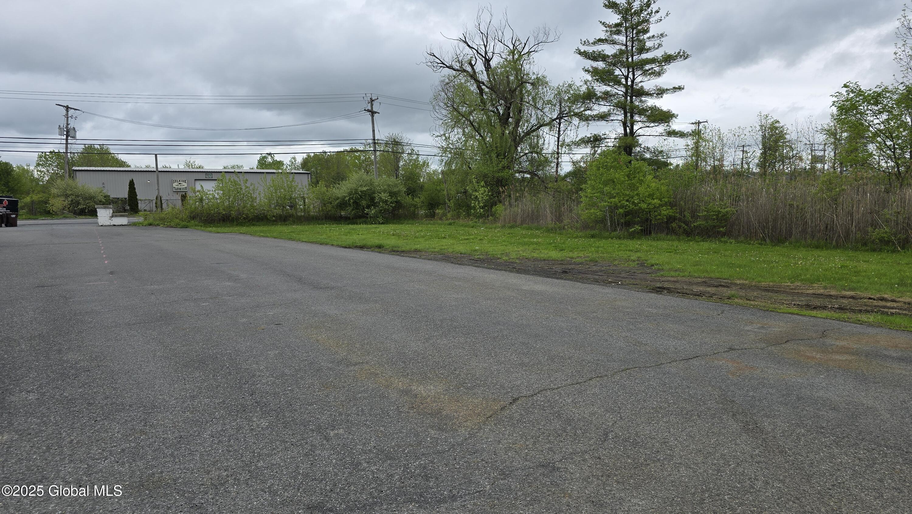 1608 Us Route 9w Selkirk NY 12158