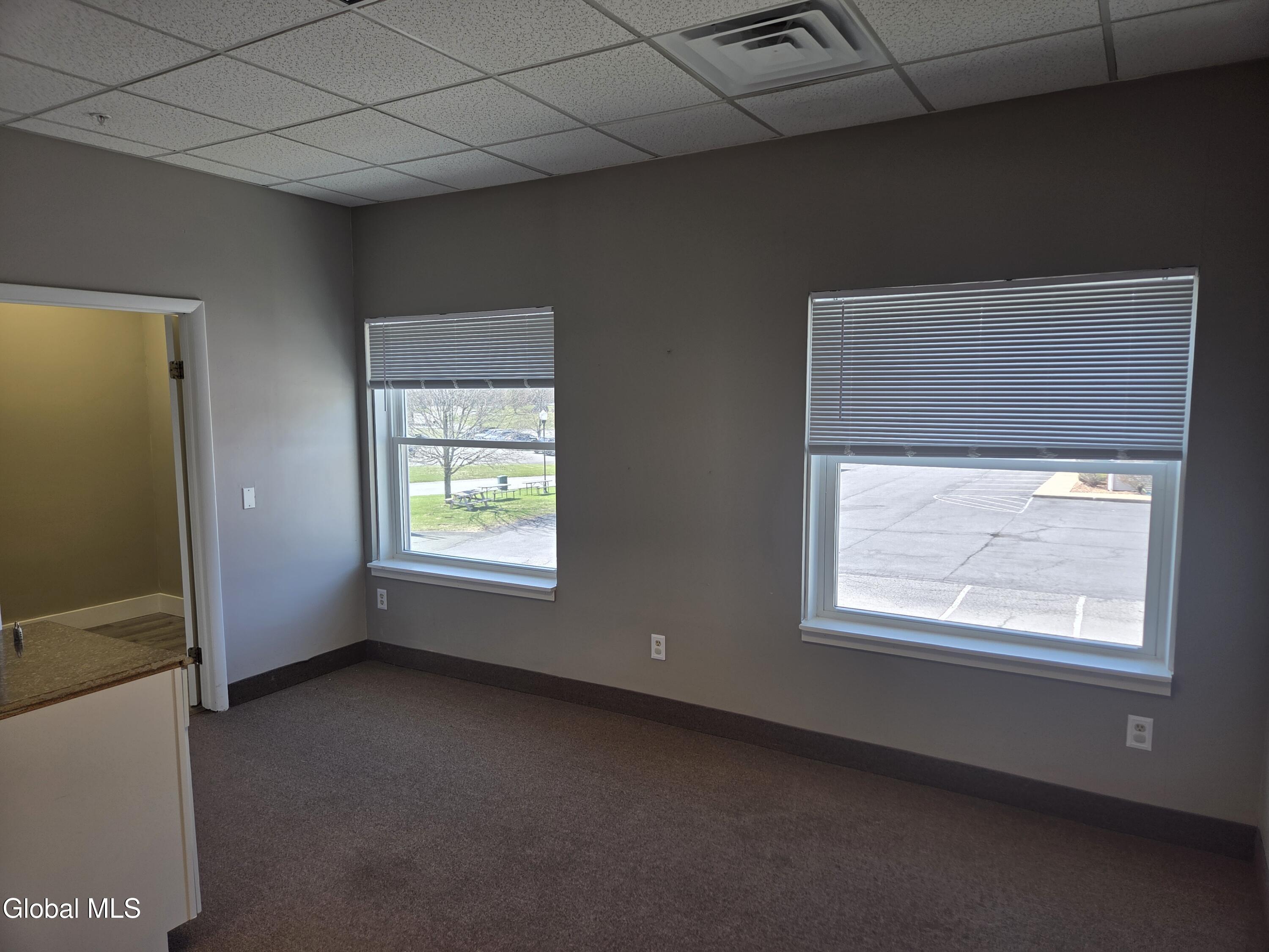 1524 U.s. 9 Halfmoon NY 12065