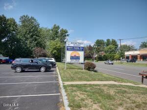 1524 U.s. 9 Halfmoon NY 12065