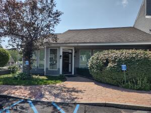 1524 U.s. 9 Halfmoon NY 12065