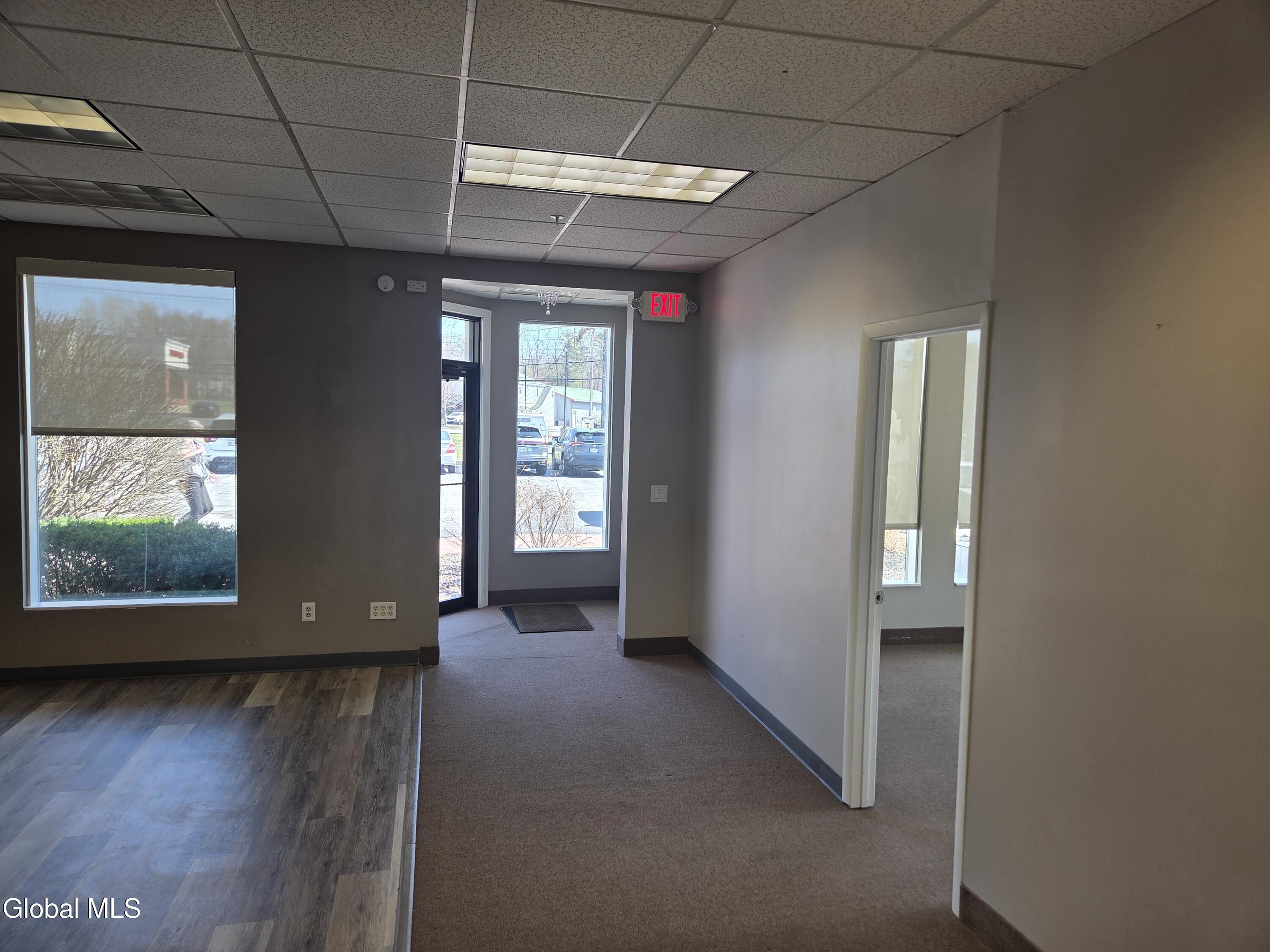 1524 U.s. 9 Halfmoon NY 12065