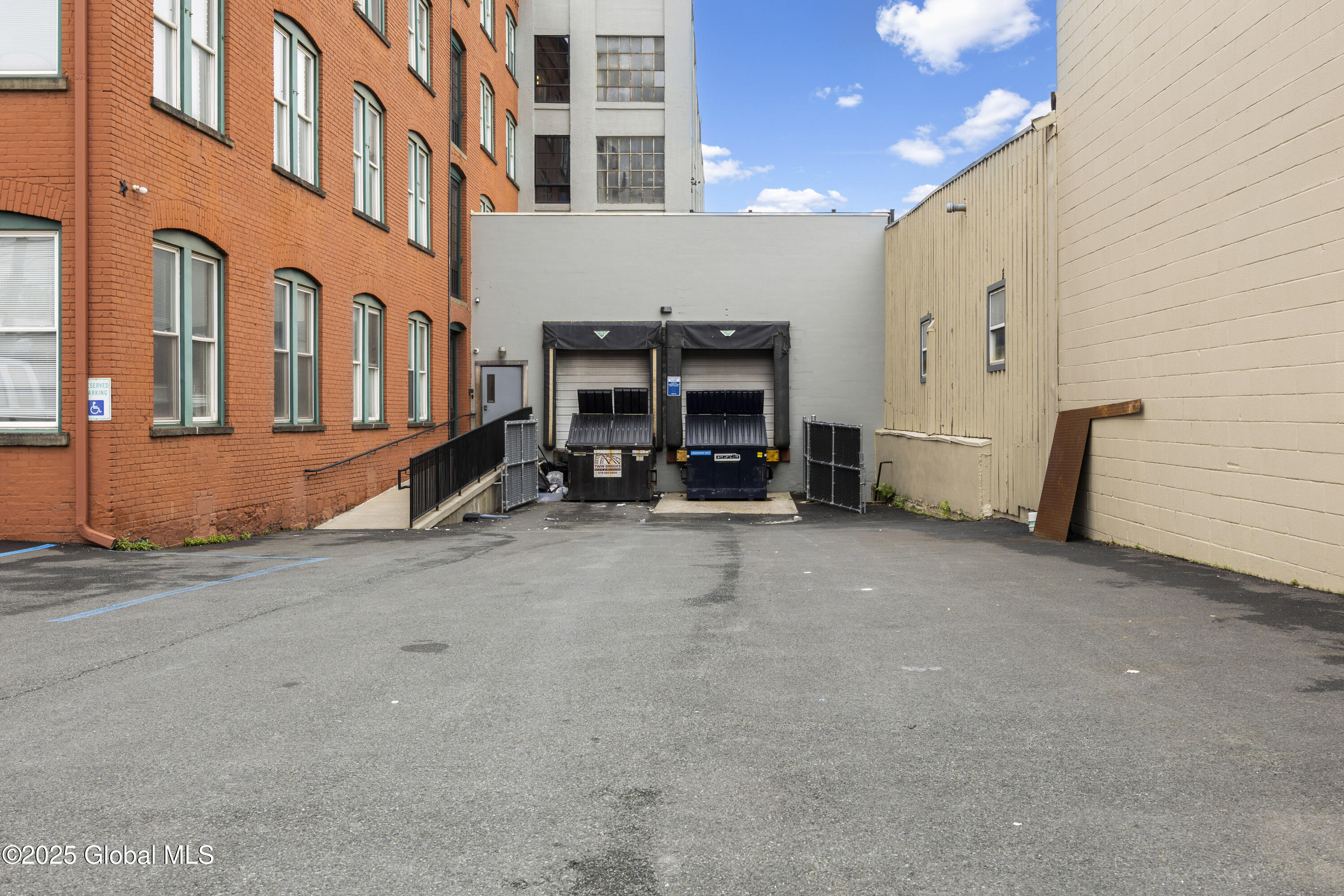 930 Broadway Albany NY 12207
