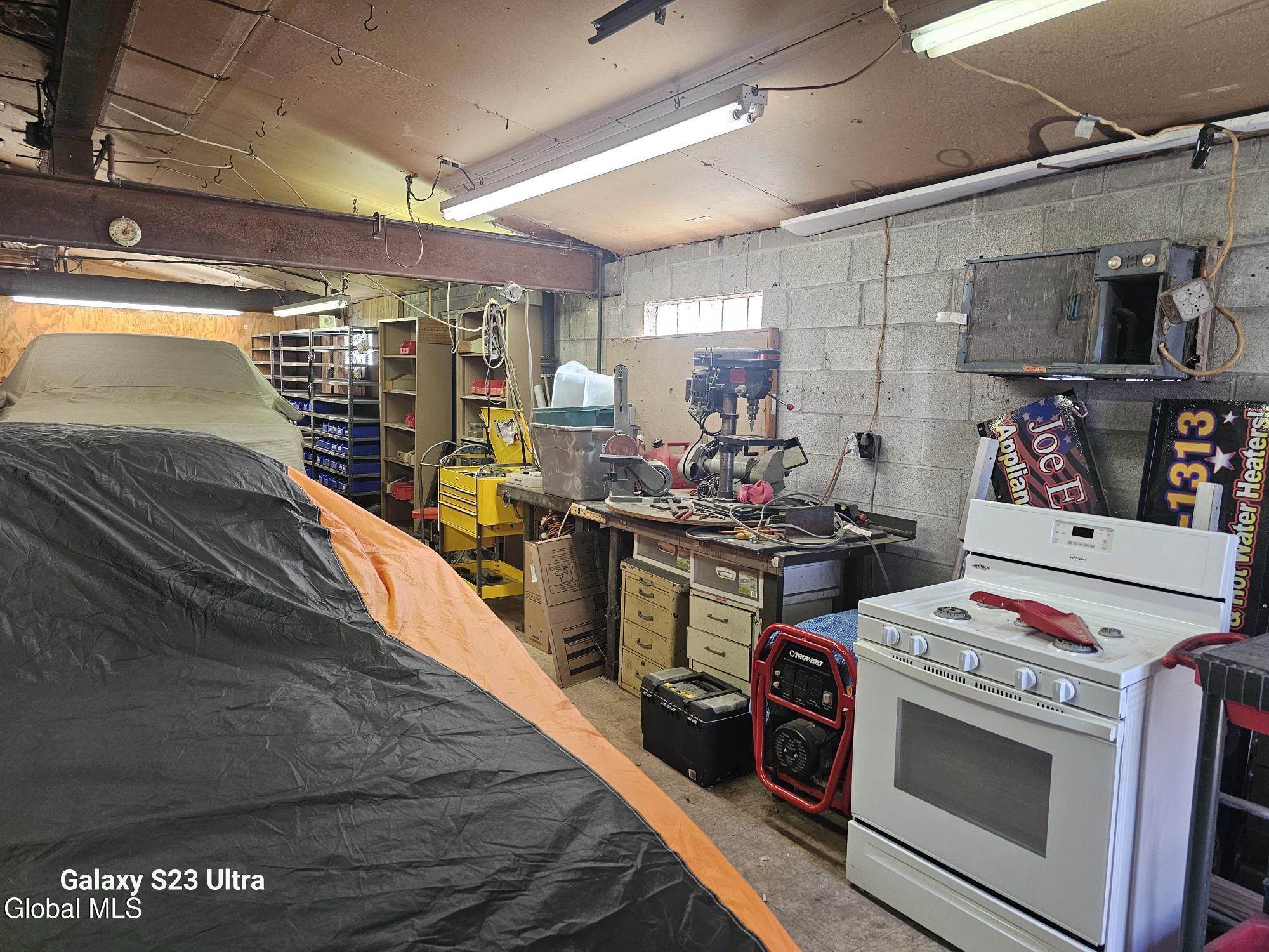 2793 Hamburg Street Schenectady NY 12303
