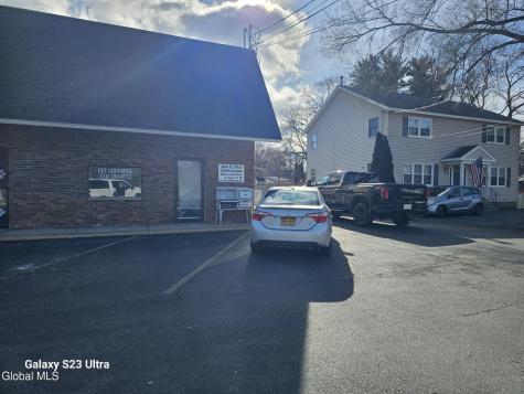 2793 Hamburg Street Schenectady NY 12303