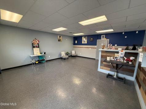 2793 Hamburg Street Schenectady NY 12303