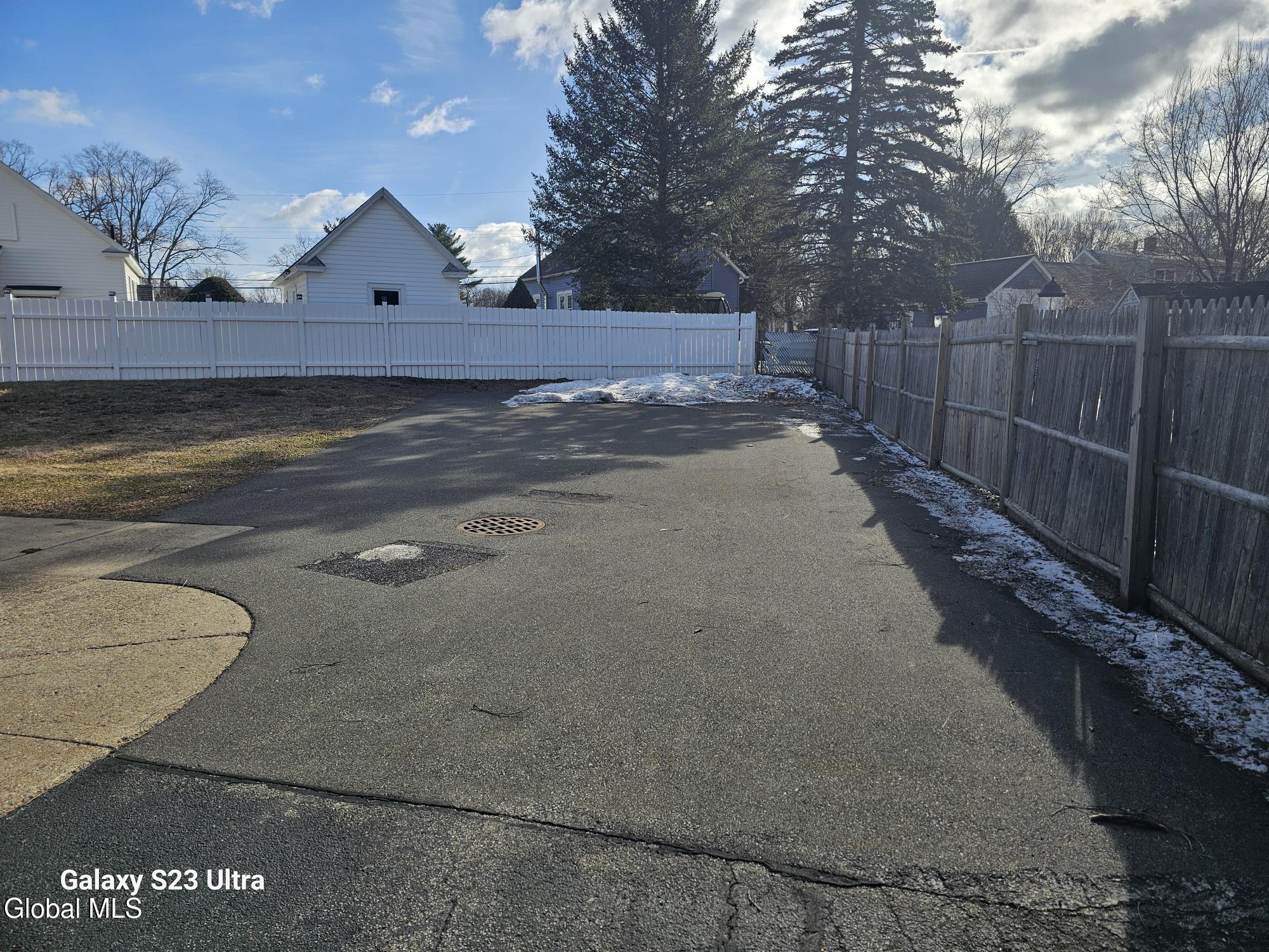 2793 Hamburg Street Schenectady NY 12303