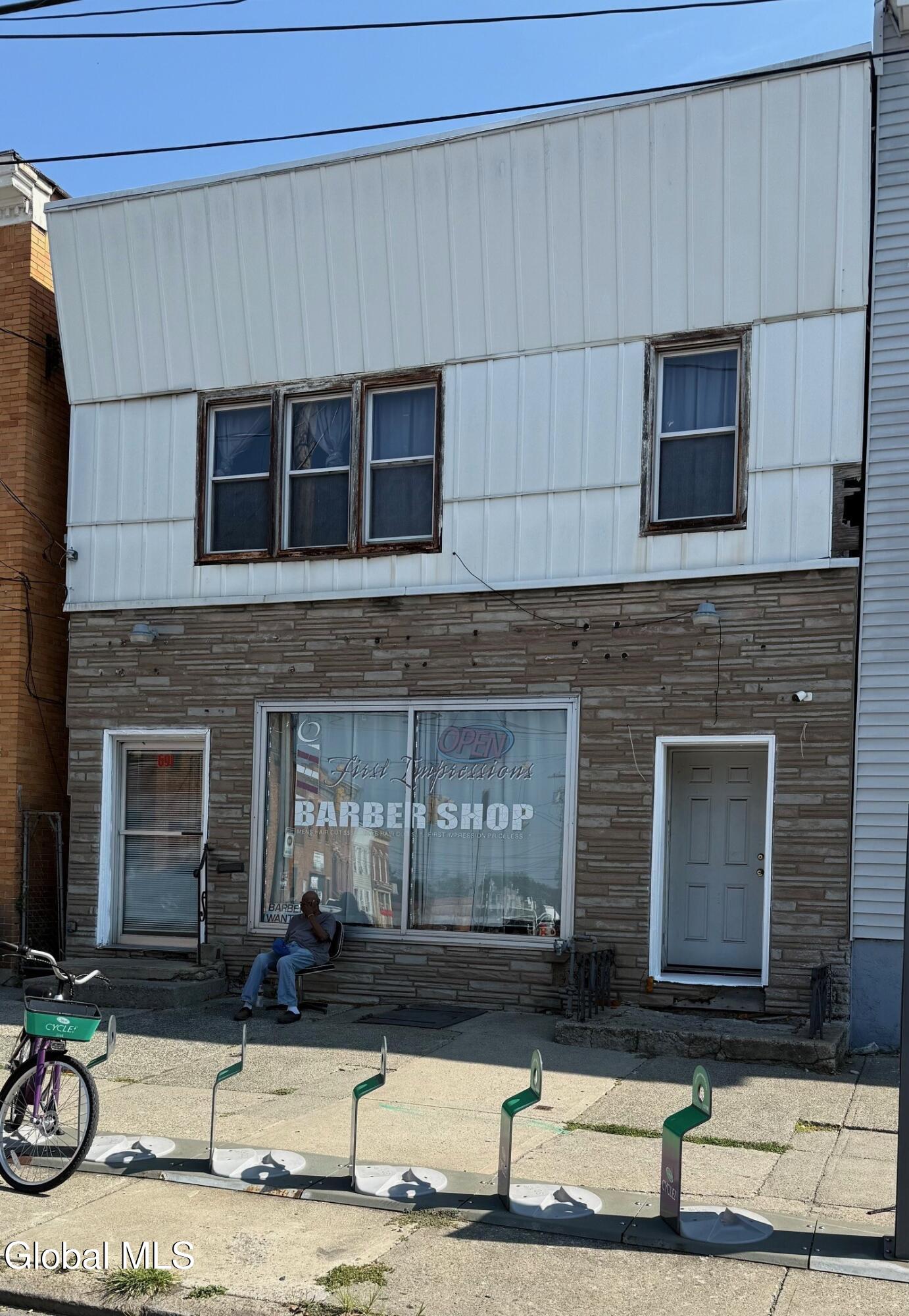 691 Clinton Avenue Albany NY 12206