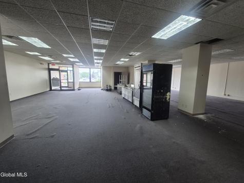 1626 Union Schenectady NY 12309
