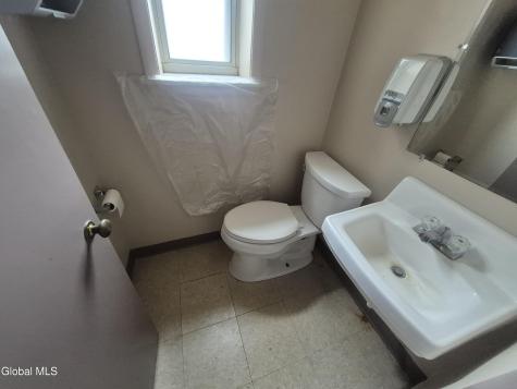 1626 Union Schenectady NY 12309