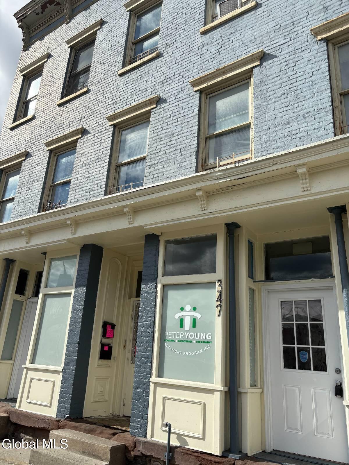 347 S Pearl Street Albany NY 12202