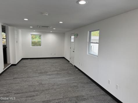 865 New York 29 Saratoga Springs NY 12866