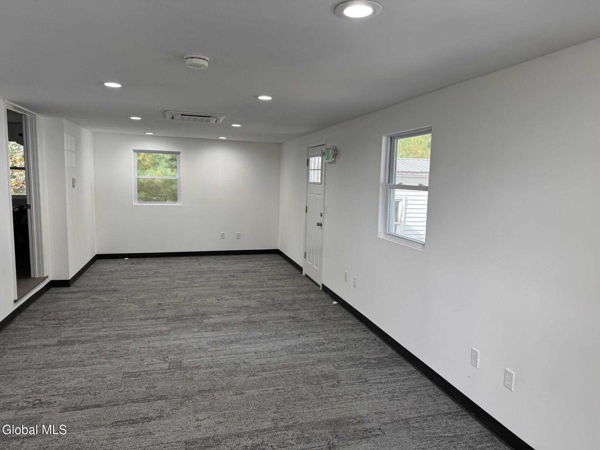 865 New York 29 Saratoga Springs NY 12866