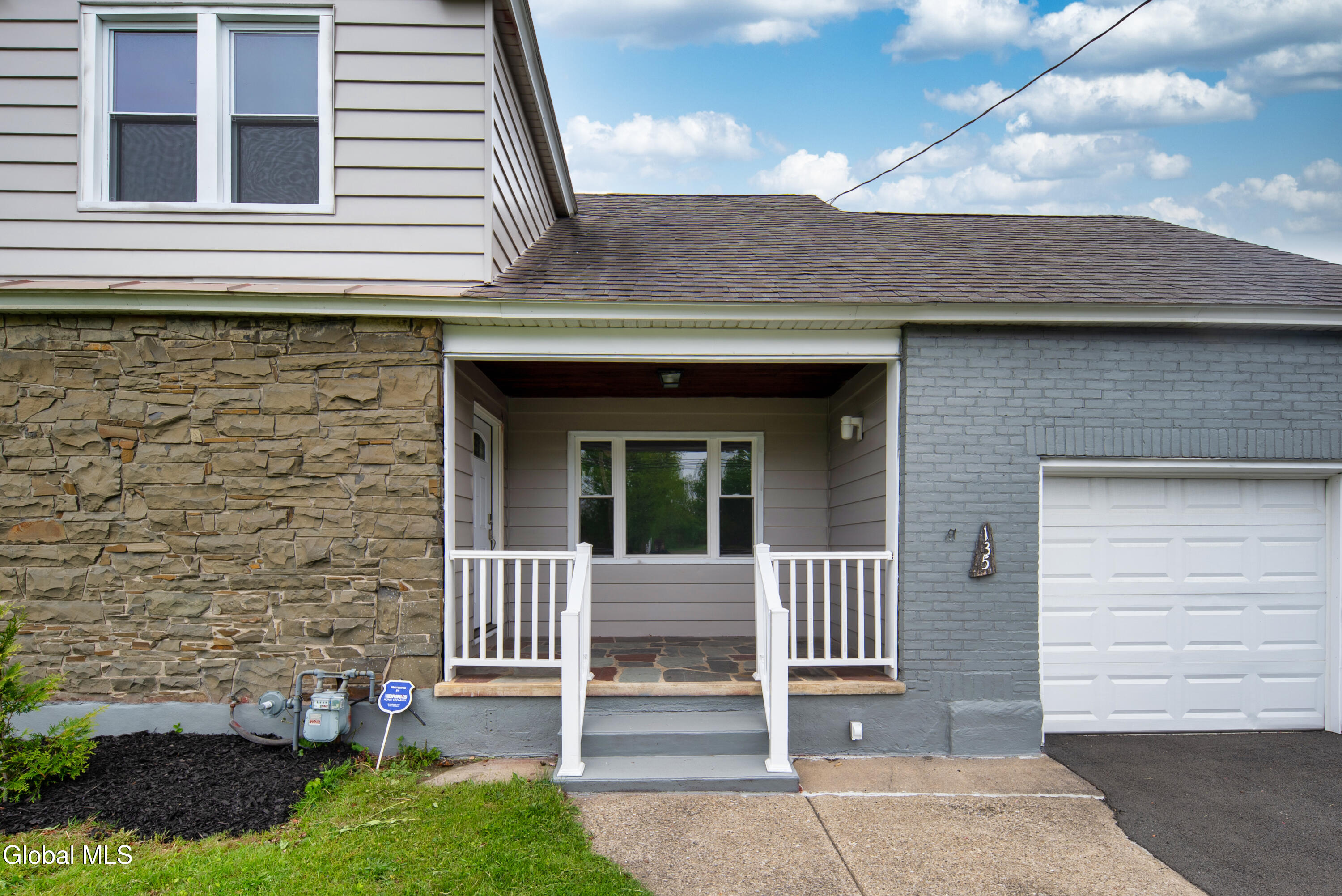 135 Freemans Bridge Road Glenville NY 12302