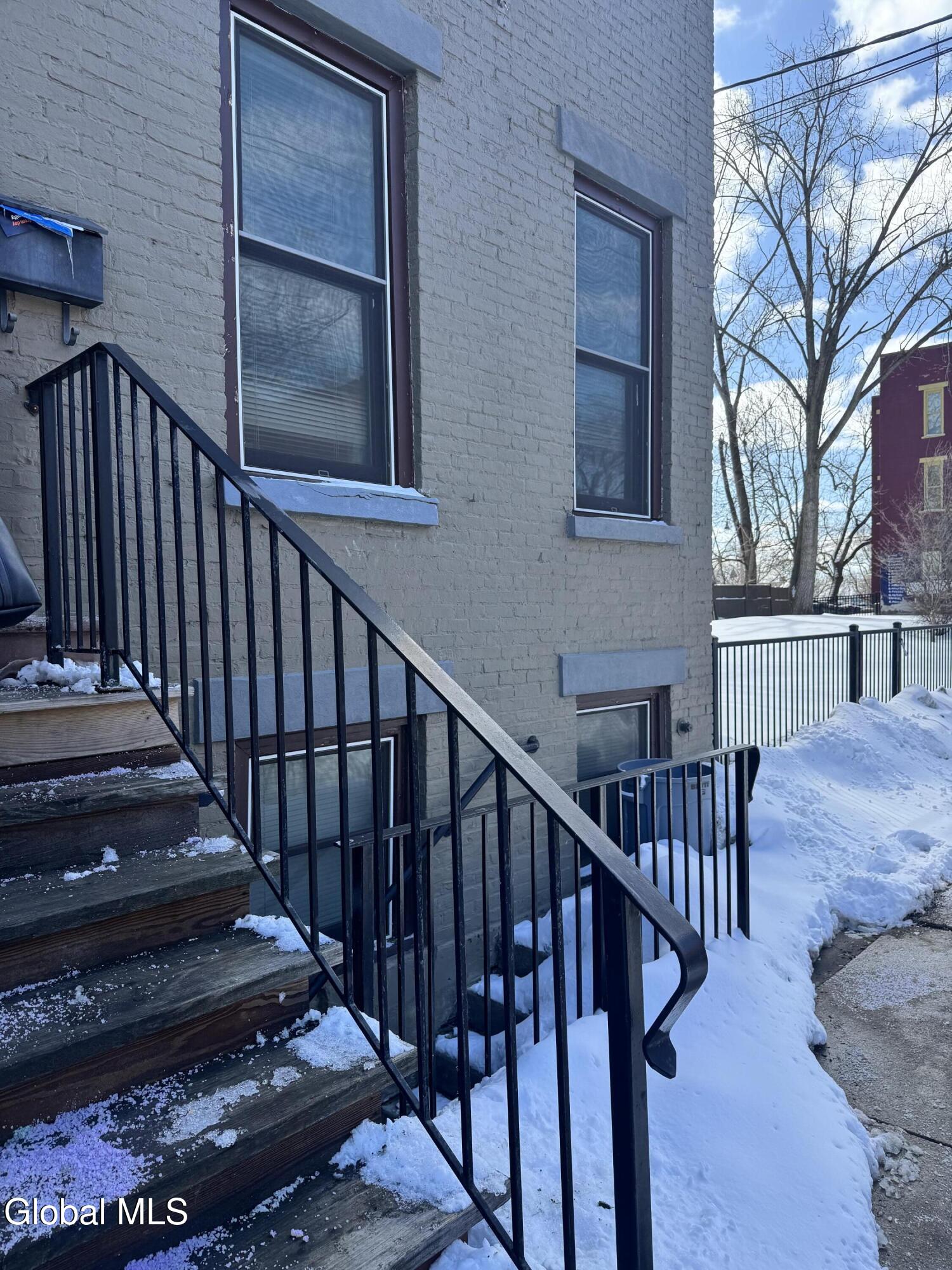 27 N Swan Street Albany NY 12210