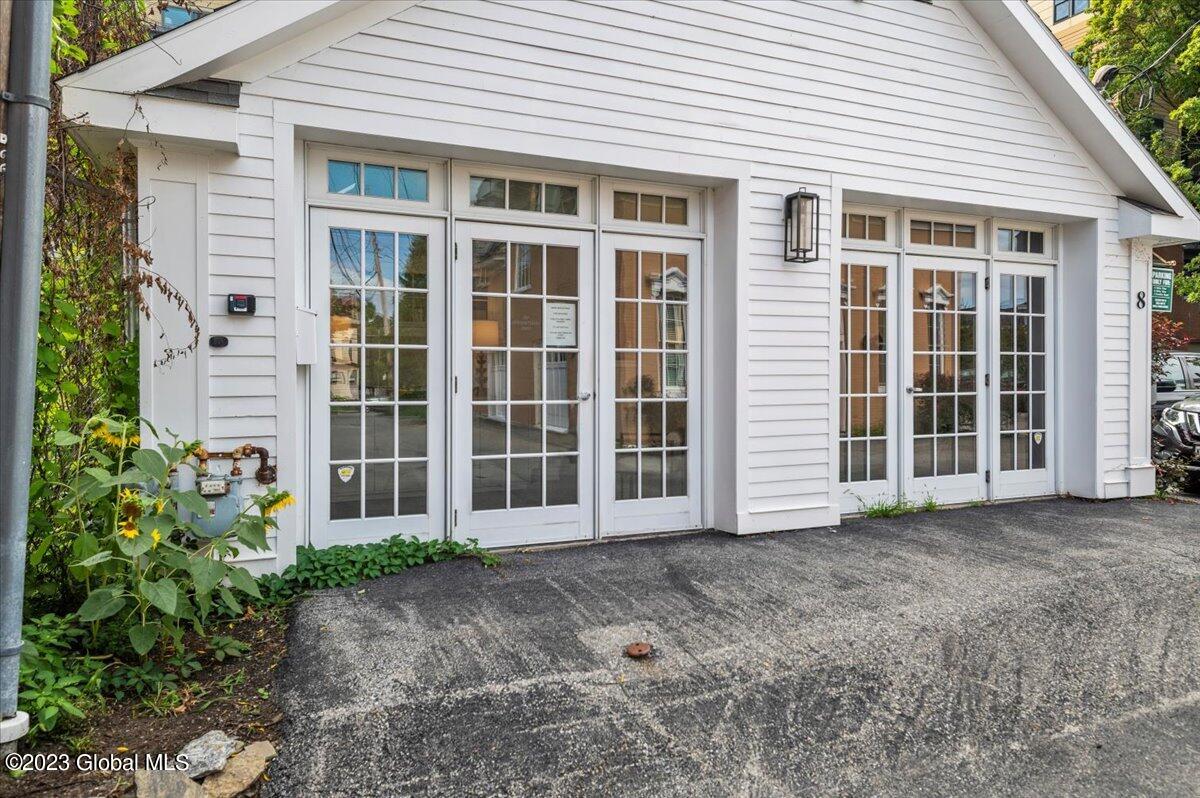 8 Butler Place Saratoga Springs NY 12866