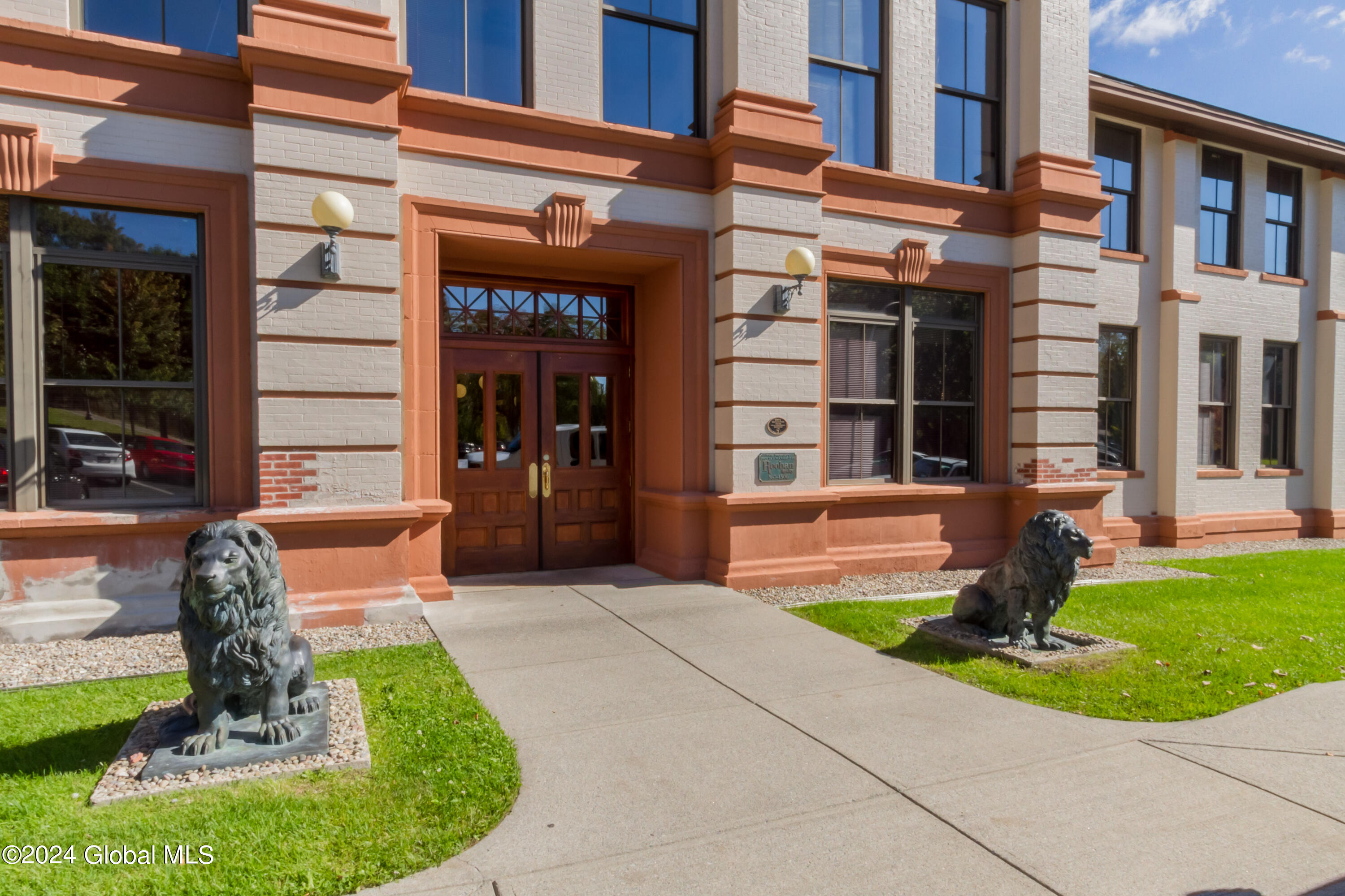 125 High Rock Avenue Saratoga Springs NY 12866