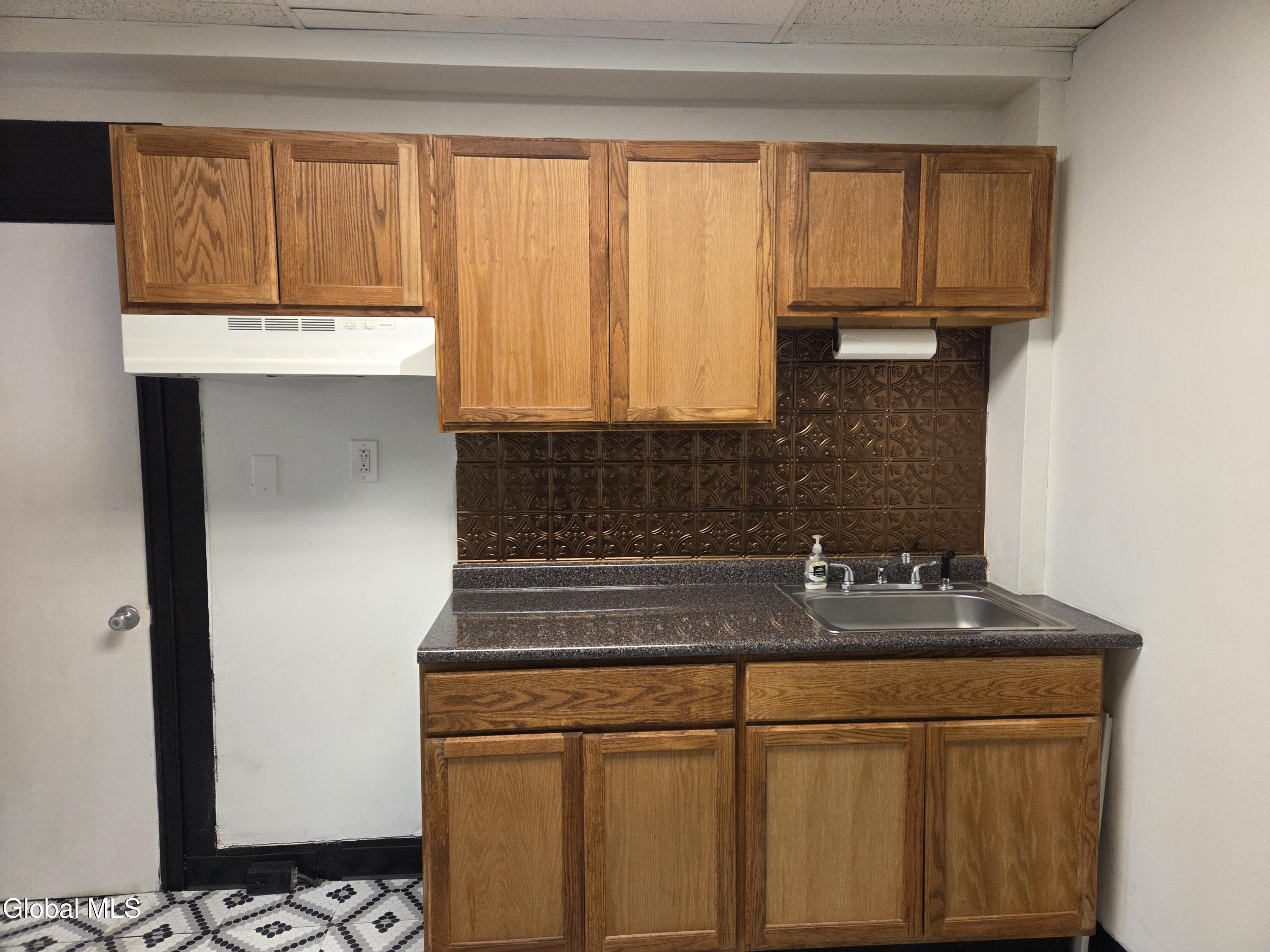 2232 Broadway Schenectady NY 12306