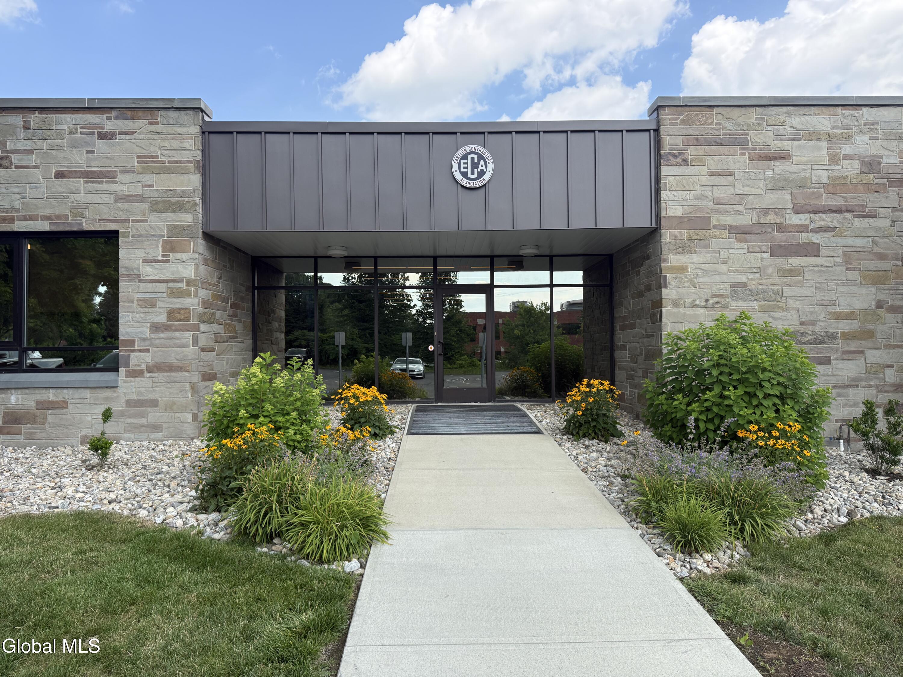 6 Airline Drive Albany NY 12205