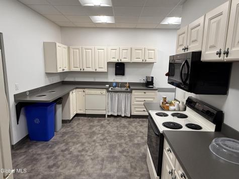 6 Airline Drive Albany NY 12205