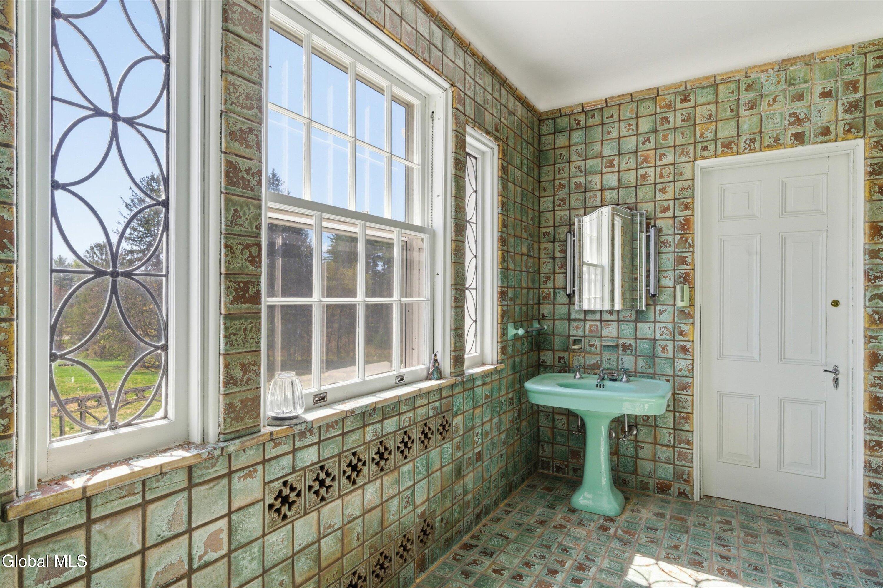 2255 Ballston Avenue Saratoga Springs NY 12866