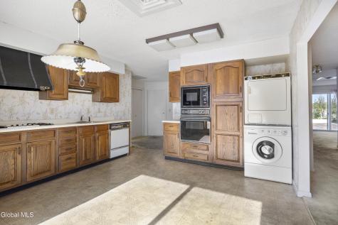 32 N Russell Road Albany NY 12205