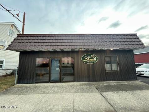 640 5th Avenue Troy NY 12182