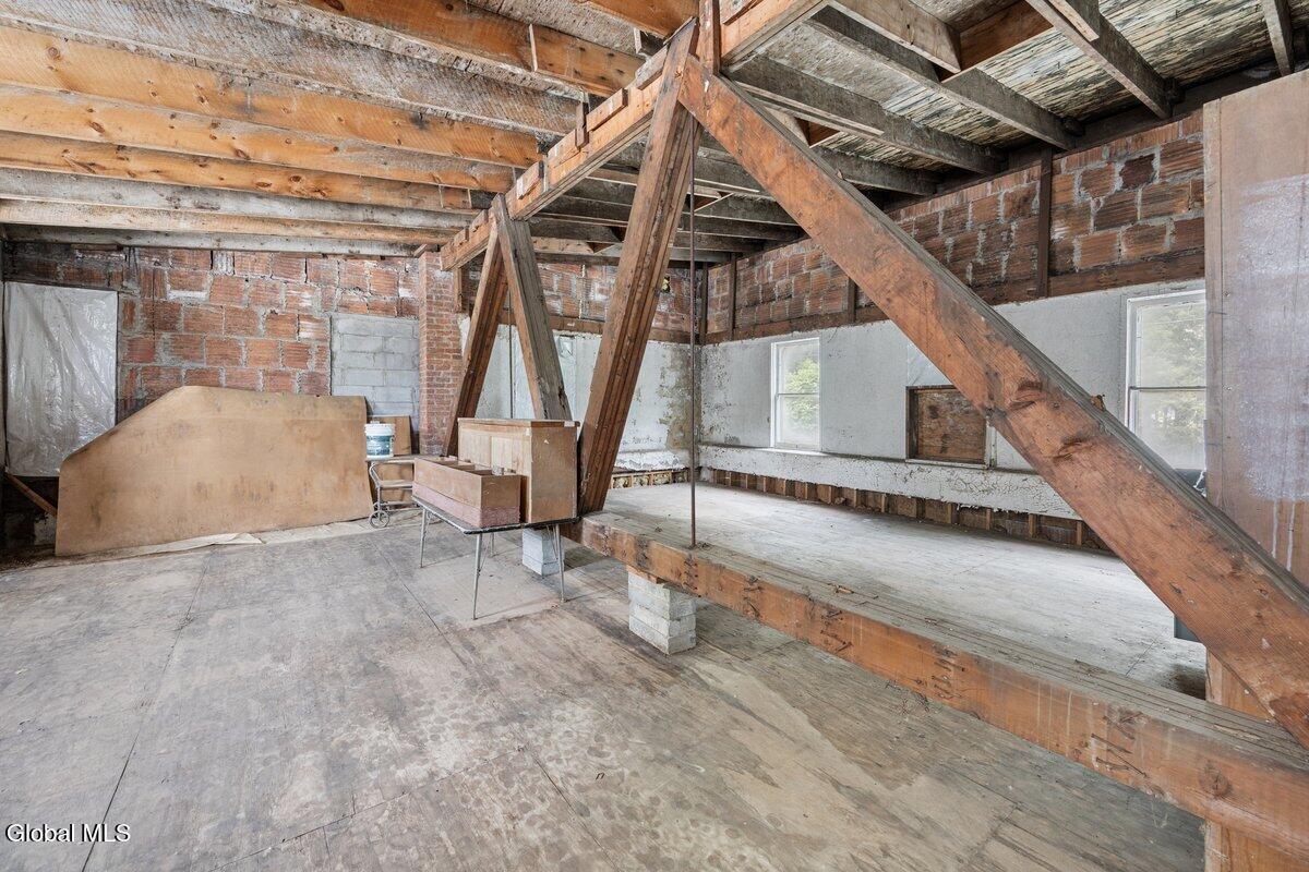 281 Chapman Drive Amsterdam NY 12010