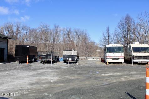 11 River Road Glenmont NY 12077