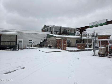 11 River Road Glenmont NY 12077