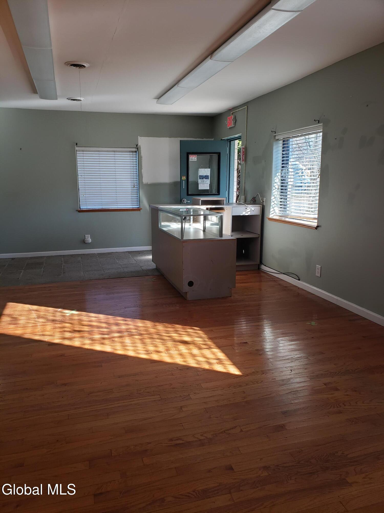 11 River Road Glenmont NY 12077