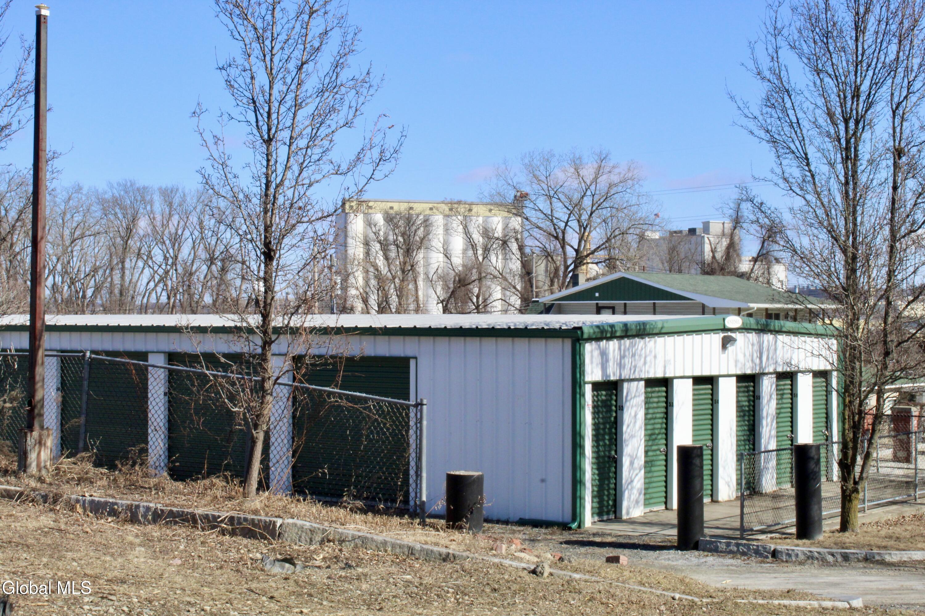 11 River Road Glenmont NY 12077